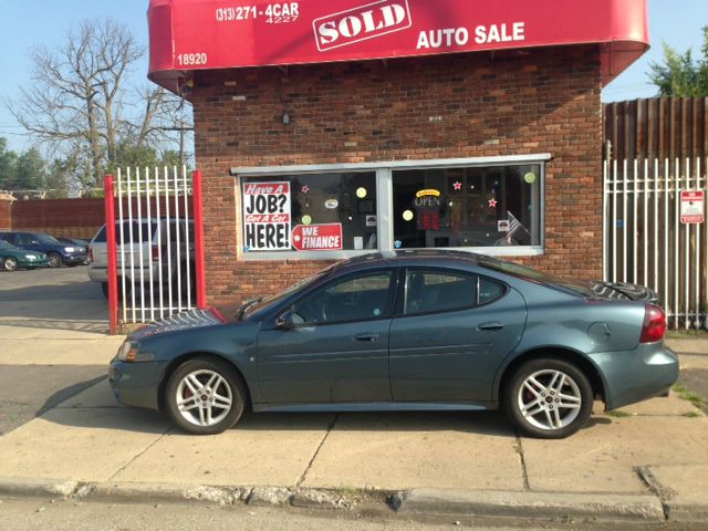 Pontiac Grand Prix 2006 photo 2