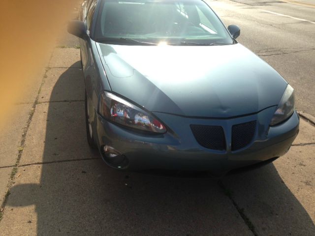 Pontiac Grand Prix 2006 photo 3