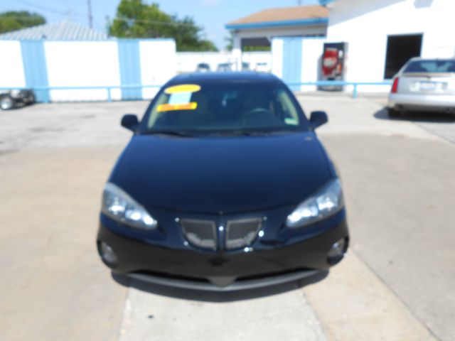 Pontiac Grand Prix 2006 photo 3