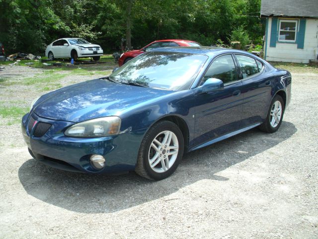 Pontiac Grand Prix 2006 photo 4