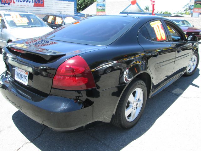 Pontiac Grand Prix 2006 photo 1