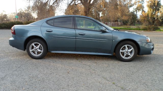 Pontiac Grand Prix 2006 photo 1