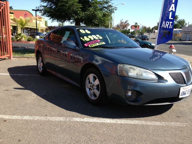 Pontiac Grand Prix Base Sedan