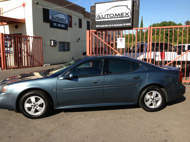 Pontiac Grand Prix 2006 photo 8