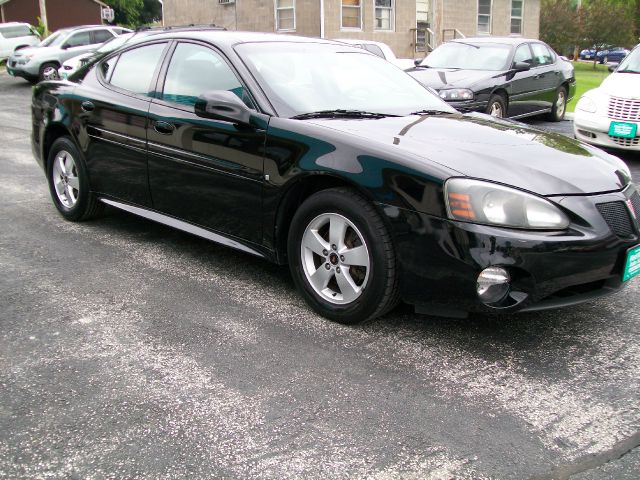 Pontiac Grand Prix Base Sedan