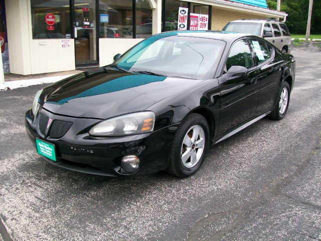 Pontiac Grand Prix 2006 photo 1