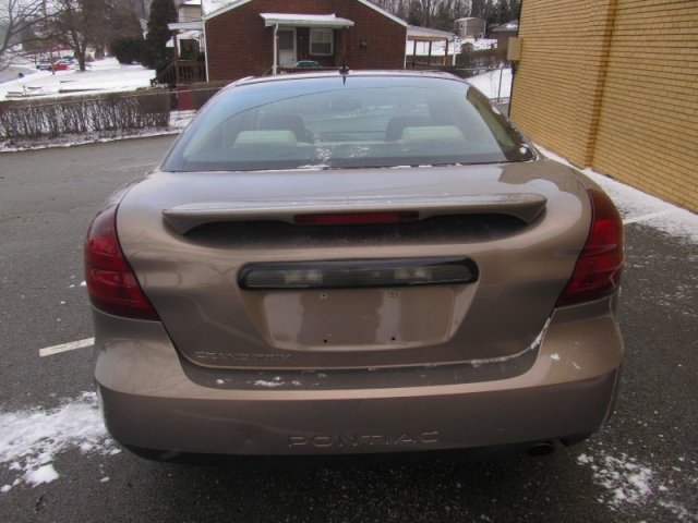 Pontiac Grand Prix 2006 photo 3