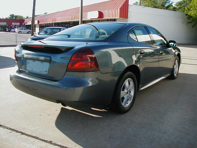 Pontiac Grand Prix 2006 photo 4