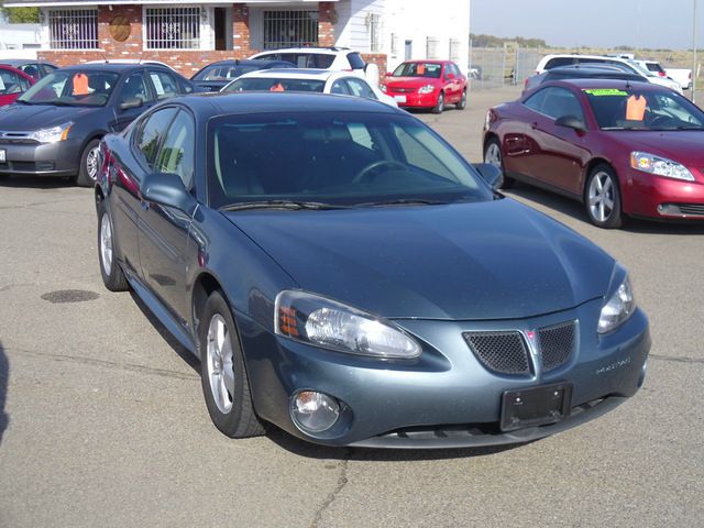 Pontiac Grand Prix 2006 photo 3