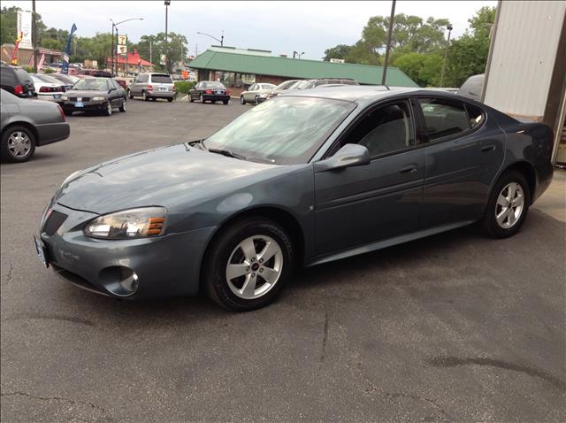 Pontiac Grand Prix 2006 photo 4