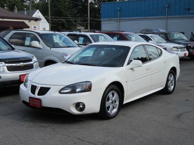 Pontiac Grand Prix 2006 photo 4