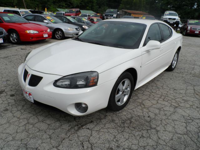 Pontiac Grand Prix 2006 photo 3