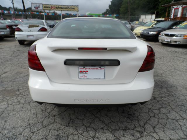 Pontiac Grand Prix 2006 photo 4