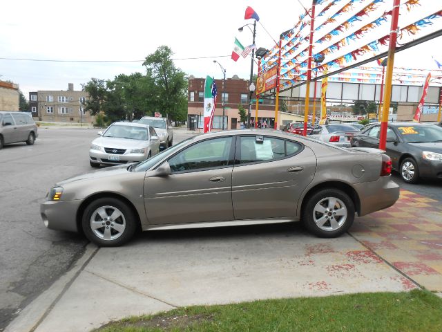 Pontiac Grand Prix Base Sedan