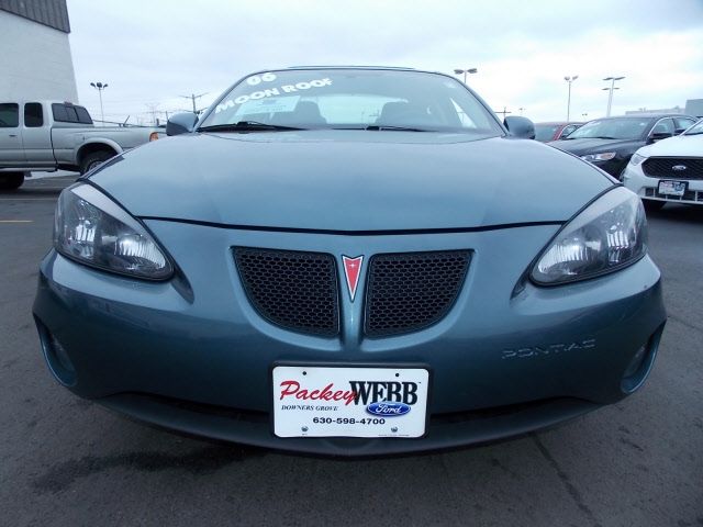 Pontiac Grand Prix 2006 photo 2