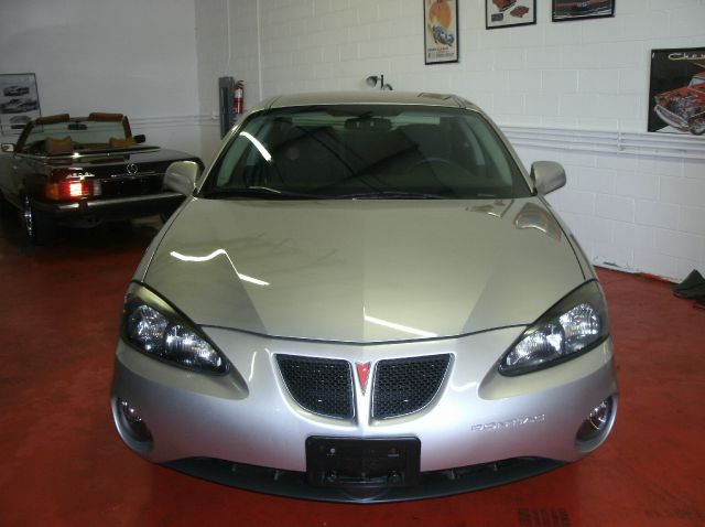 Pontiac Grand Prix 2007 photo 3