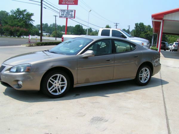 Pontiac Grand Prix 2007 photo 3