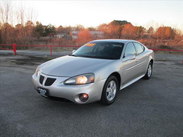 Pontiac Grand Prix 2007 photo 4