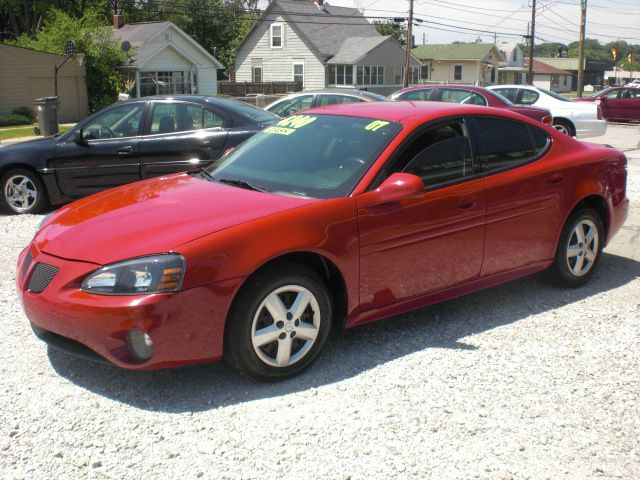 Pontiac Grand Prix 2007 photo 2