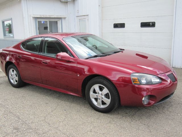 Pontiac Grand Prix 2007 photo 2