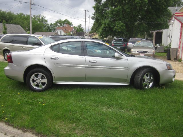 Pontiac Grand Prix 2007 photo 3