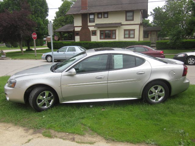 Pontiac Grand Prix 2007 photo 6