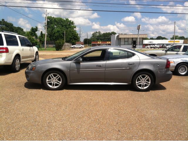 Pontiac Grand Prix 2007 photo 1