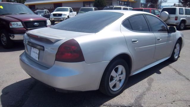 Pontiac Grand Prix 2007 photo 2