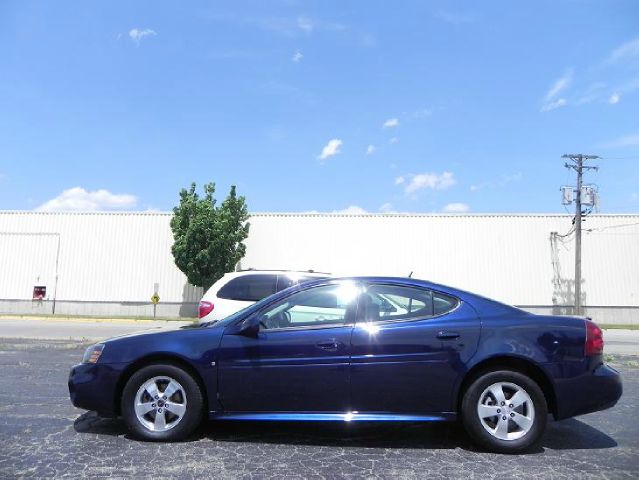 Pontiac Grand Prix 2007 photo 2