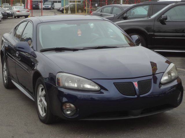 Pontiac Grand Prix 2007 photo 2