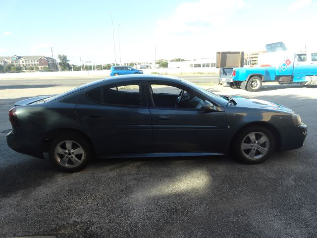 Pontiac Grand Prix 2007 photo 3