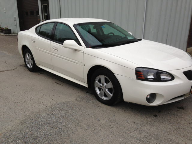 Pontiac Grand Prix 2007 photo 1