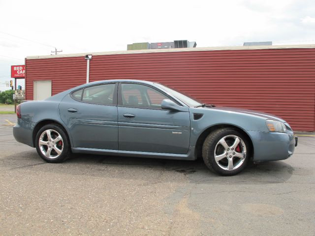 Pontiac Grand Prix 2007 photo 4