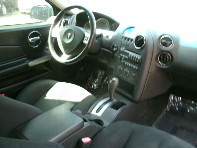 Pontiac Grand Prix 2007 photo 1