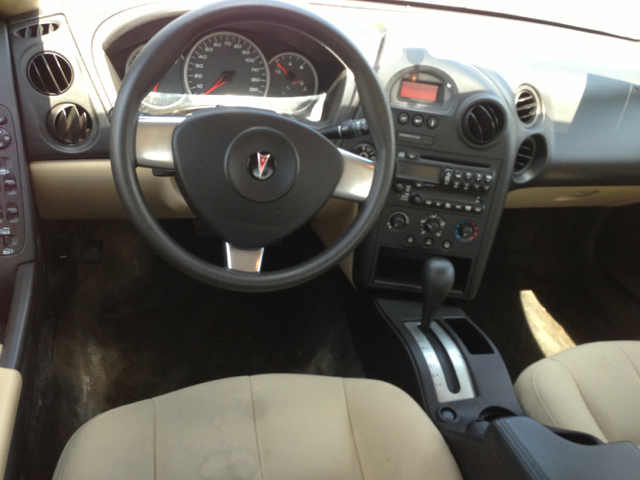 Pontiac Grand Prix 2007 photo 2