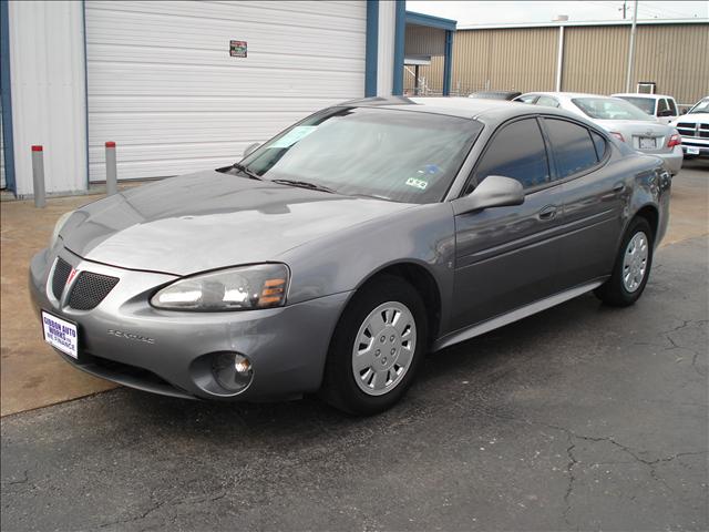 Pontiac Grand Prix Base Sedan