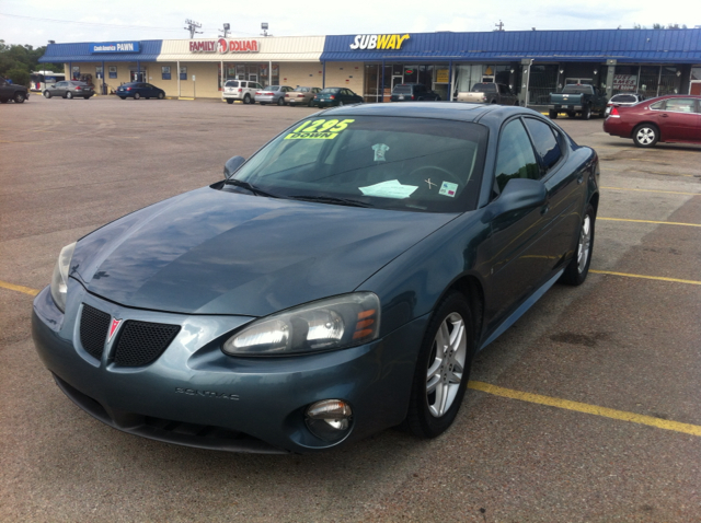 Pontiac Grand Prix 2007 photo 2