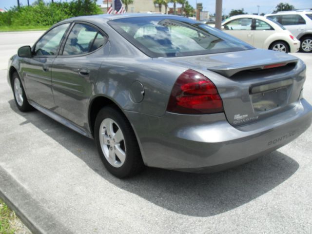 Pontiac Grand Prix 2007 photo 4