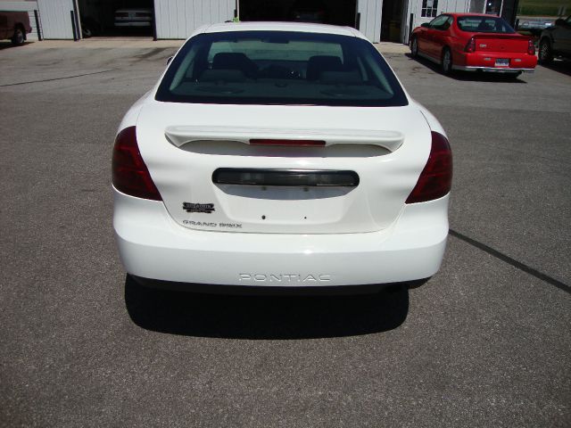 Pontiac Grand Prix 2007 photo 3