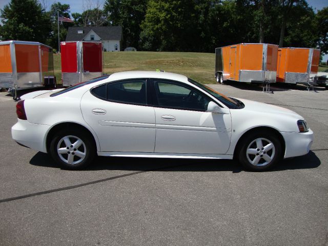 Pontiac Grand Prix 2007 photo 4