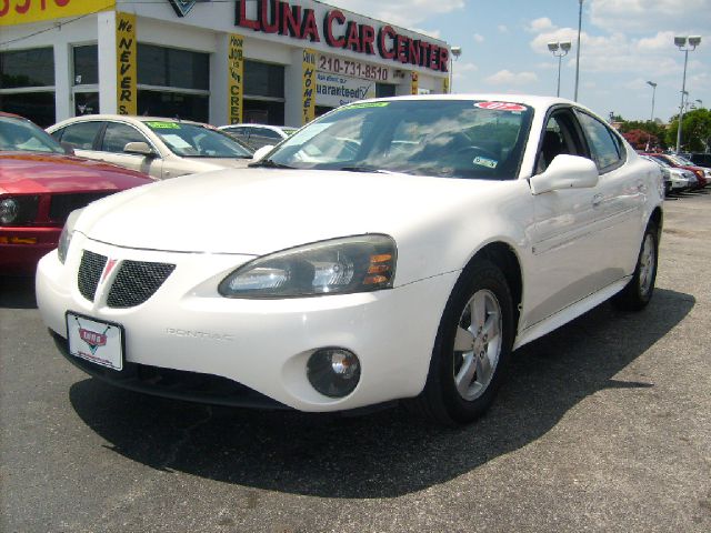 Pontiac Grand Prix 2007 photo 3