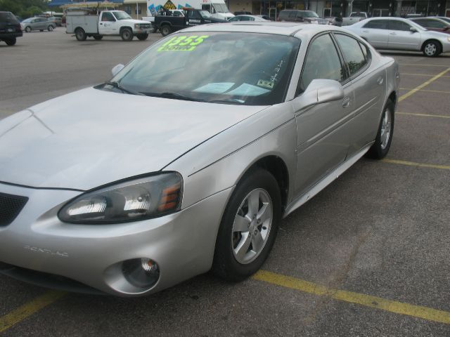 Pontiac Grand Prix 2007 photo 4