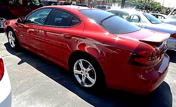 Pontiac Grand Prix 2007 photo 4