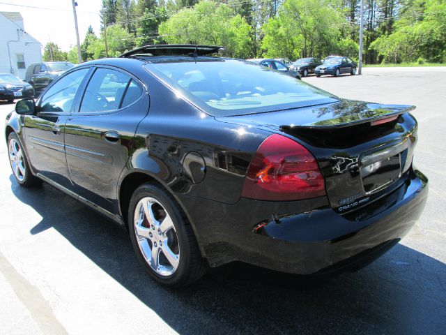 Pontiac Grand Prix 2007 photo 1