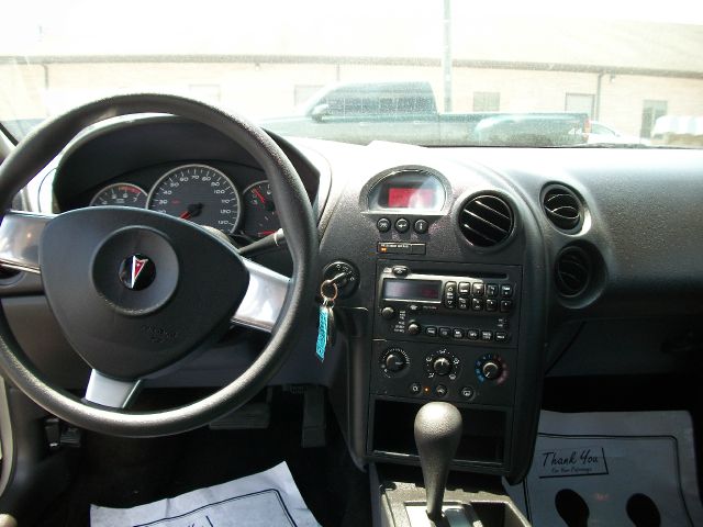 Pontiac Grand Prix 2007 photo 1