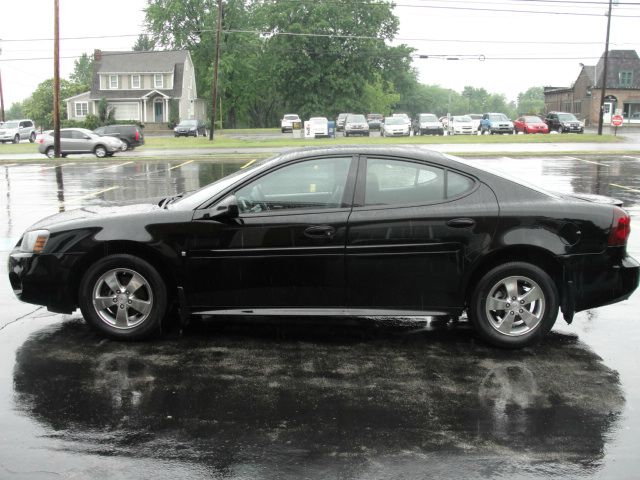 Pontiac Grand Prix 2007 photo 16