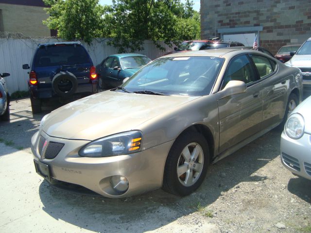 Pontiac Grand Prix 2007 photo 2