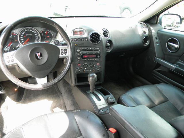 Pontiac Grand Prix 2007 photo 1