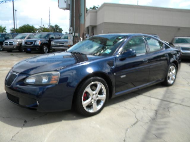 Pontiac Grand Prix 2007 photo 3