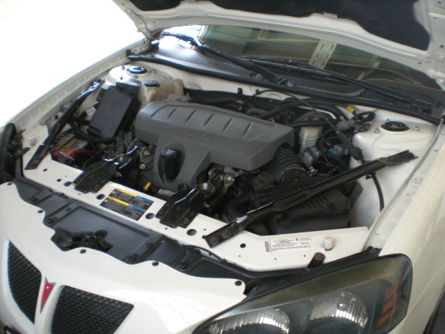 Pontiac Grand Prix 2008 photo 6